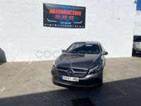 Usado Mercedes A200 Urban 136 CV (100 kW) 2016 Gris / plata Berlina