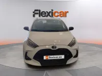 Usado Toyota Yaris Hybrid Sport 116 CV (85 kW) 2023 Blanco Berlina