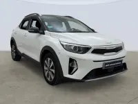 Usado Kia Stonic 101 CV (74 kW) 2021 Negro SUV