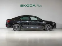 Usado Skoda Superb SportLine 218 CV (160 kW) 2023 Blanco Berlina