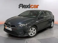 Usado Kia Ceed 136 CV (100 kW) 2023 Gris Utilitario