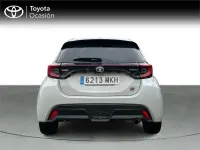 Käytetty Toyota Yaris Hybrid Sport 116 HP (85 kW) 2023 Harmaa Sedan