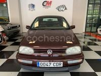 Usado VW Golf Cabriolet 115 CV (84 kW) 1996 Granate Descapotable