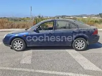 Usado Ford Mondeo Ambiente 115 CV (84 kW) 2003 Azul Berlina