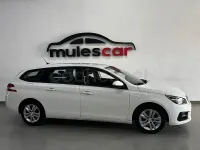 Usado Peugeot 308 SW Active 130 CV (95 kW) 2021 Blanco Familiar
