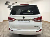 Usado SsangYong Rodius Limited 155 CV (114 kW) 2014 Blanco Monovolumen