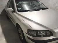 Usado Volvo S60 170 CV (125 kW) 2004 Gris / plata Berlina