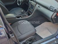 Usado Mercedes C240 Elegance 170 CV (125 kW) 2000 Azul Berlina