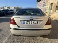 Usado Ford Mondeo Trend 115 CV (84 kW) 2003 Gris / plata Familiar