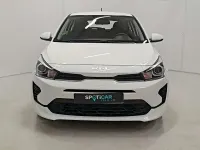 Usado Kia Rio 84 CV (61 kW) 2023 Blanco Utilitario