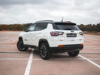 Usado Jeep Compass Trailhawk 240 CV (176 kW) 2022 Blanco SUV