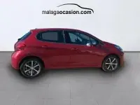 Usado Peugeot 208 Active 99 CV (72 kW) 2017 Rojo Utilitario