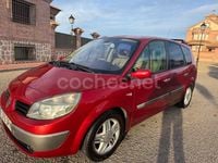 Usado Renault Grand Scénic II Privilege 135 CV (99 kW) 2006 Granate Monovolumen