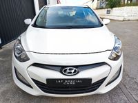 Usado Hyundai i30 100 CV (73 kW) 2014 Blanco Berlina