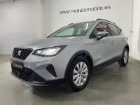Usado Seat Arona Reference 95 CV (69 kW) 2023 Gris / plata SUV