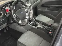 Usado Ford Focus Trend 109 CV (80 kW) 2009 Gris / plata Familiar