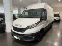 Usado Iveco Daily 160 CV (117 kW) 2023 Blanco Van