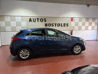 Usado Hyundai i30 135 CV (99 kW) 2016 Gris / plata Berlina
