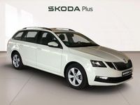 Usado Skoda Octavia Ambition 116 CV (85 kW) 2020 Blanco Familiar