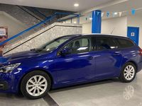 Usado Peugeot 308 SW Style 100 CV (73 kW) 2019 Azul Familiar