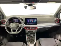 Usado Seat Arona FR 110 CV (80 kW) 2023 Gris SUV