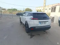 Usado Peugeot 2008 Active 100 CV (73 kW) 2024 Blanco SUV