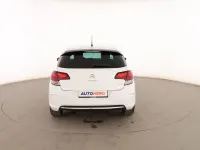 Usado Citroën C4 Shine 130 CV (95 kW) 2015 Blanco Berlina