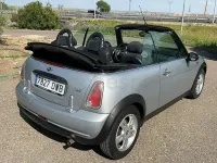 Usado Mini One Cabriolet 90 CV (66 kW) 2006 Gris / plata Descapotable