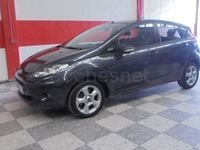 Usado Ford Fiesta Trend 82 CV (60 kW) 2010 Gris / plata Utilitario