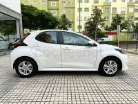 Używany Toyota Yaris Hybrid Business Edition 116 KM (85 kW) 2022 Biały Sedan/Limuzyna