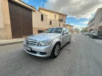 Usado Mercedes C220 170 CV (125 kW) 2009 Gris / plata Berlina