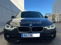 Usado BMW 318 150 CV (110 kW) 2017 Azul Berlina