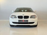 Usado BMW 116 Comfort Edition 122 HP (89 kW) 2011 Branco Citadino