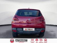 Usado Peugeot 3008 Allure 115 CV (84 kW) 2014 Granate Familiar