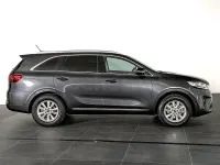 Usado Kia Sorento 200 CV (147 kW) 2018 Gris / plata SUV