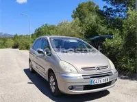 Usado Citroën Xsara Picasso Exclusive 95 CV (69 kW) 2004 Beige Monovolumen