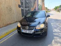 Usado VW Jetta Highline 105 CV (77 kW) 2008 Negro Berlina