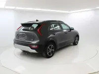 Usado Kia Niro 184 CV (135 kW) 2024 Gris SUV