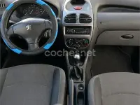 Usado Peugeot 206 75 CV (55 kW) 2008 Azul Berlina