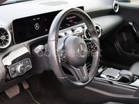 Usado Mercedes A180 116 CV (85 kW) 2019 Azul Berlina