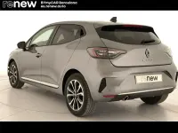 Usado Renault Clio V Techno 100 CV (73 kW) 2025 Gris Berlina