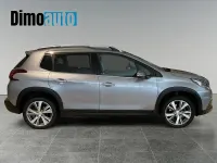 Usado Peugeot 2008 Allure 110 CV (80 kW) 2016 Gris / plata SUV