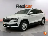 Usado Skoda Karoq Ambition 150 CV (110 kW) 2022 Blanco SUV