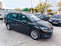 Usado VW Touran Business 115 CV (84 kW) 2018 Negro Monovolumen