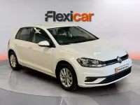 Usado VW Golf VII 115 CV (84 kW) 2019 Beige Berlina