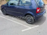Usado VW Polo Conceptline 55 CV (40 kW) 2003 Azul Berlina