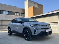 Usado Renault Captur Techno 140 CV (102 kW) 2024 Gris SUV