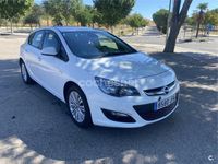 Usado Opel Astra Selective 110 CV (80 kW) 2015 Blanco Berlina
