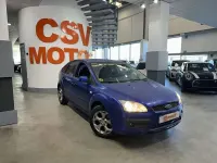 Usado Ford Focus Trend 90 CV (66 kW) 2007 Azul Utilitario