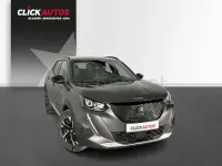 Usado Peugeot 2008 Allure 130 CV (95 kW) 2023 Gris / plata SUV